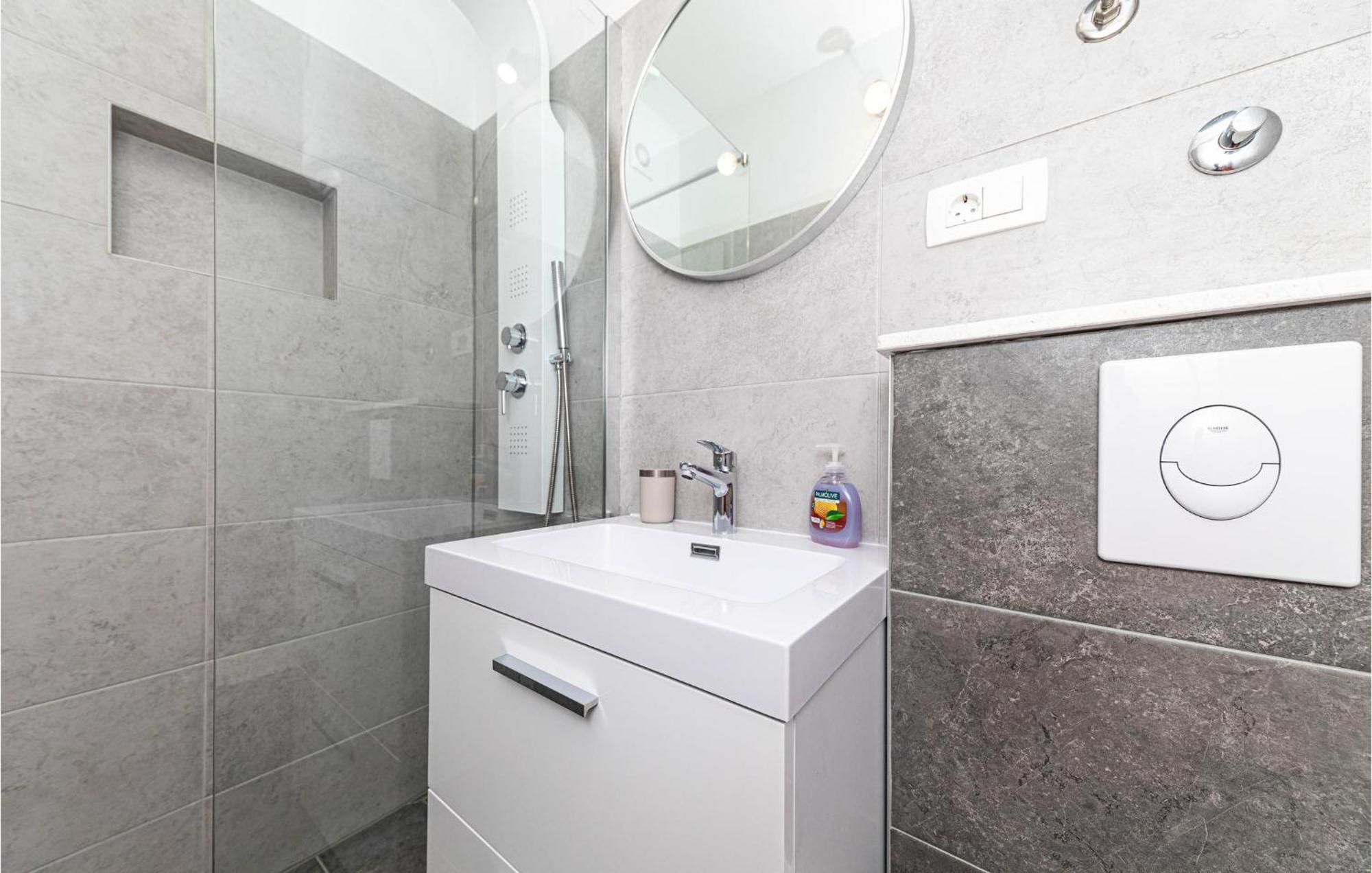 Stunning Home In Marina With Heated Swimming Pool Dış mekan fotoğraf