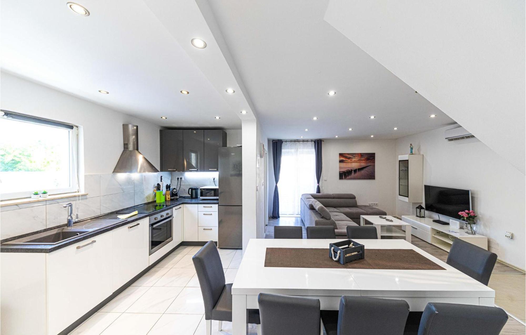 Stunning Home In Marina With Heated Swimming Pool Dış mekan fotoğraf